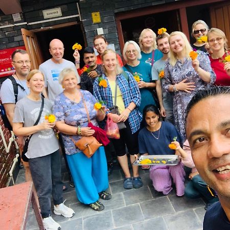 Bandipur Samira Homestay & Mountain View Restaurant Екстериор снимка