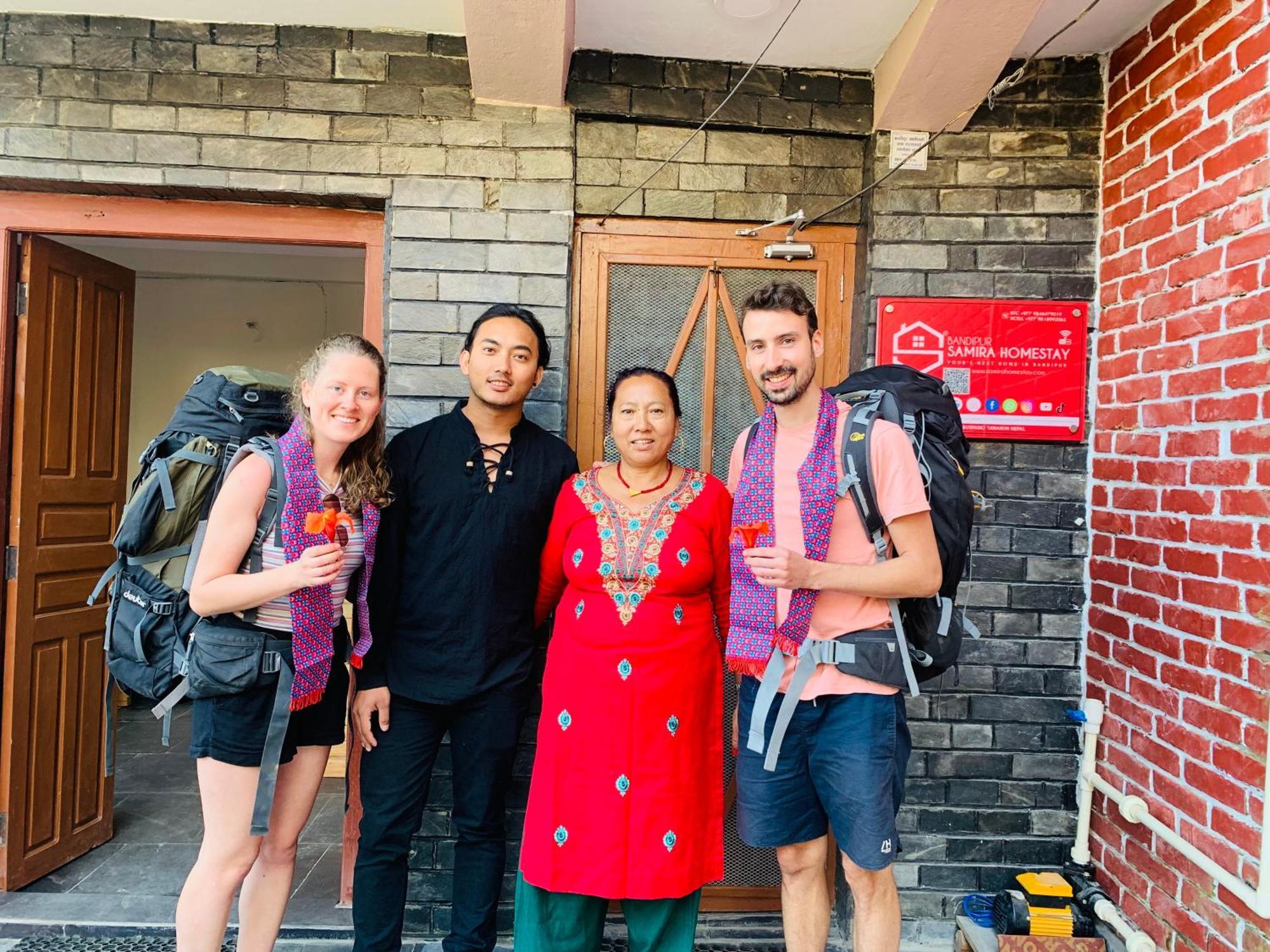 Bandipur Samira Homestay & Mountain View Restaurant Екстериор снимка