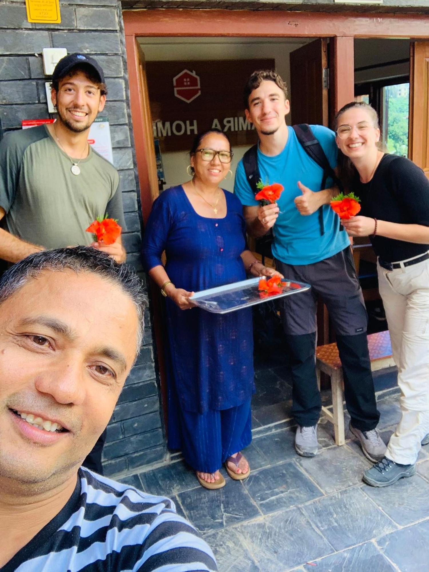Bandipur Samira Homestay & Mountain View Restaurant Екстериор снимка