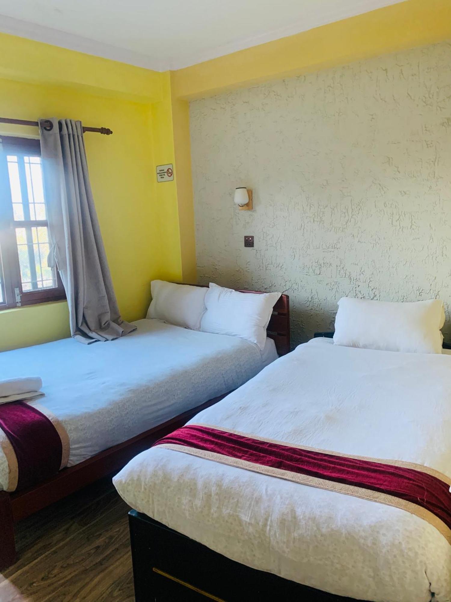 Bandipur Samira Homestay & Mountain View Restaurant Екстериор снимка