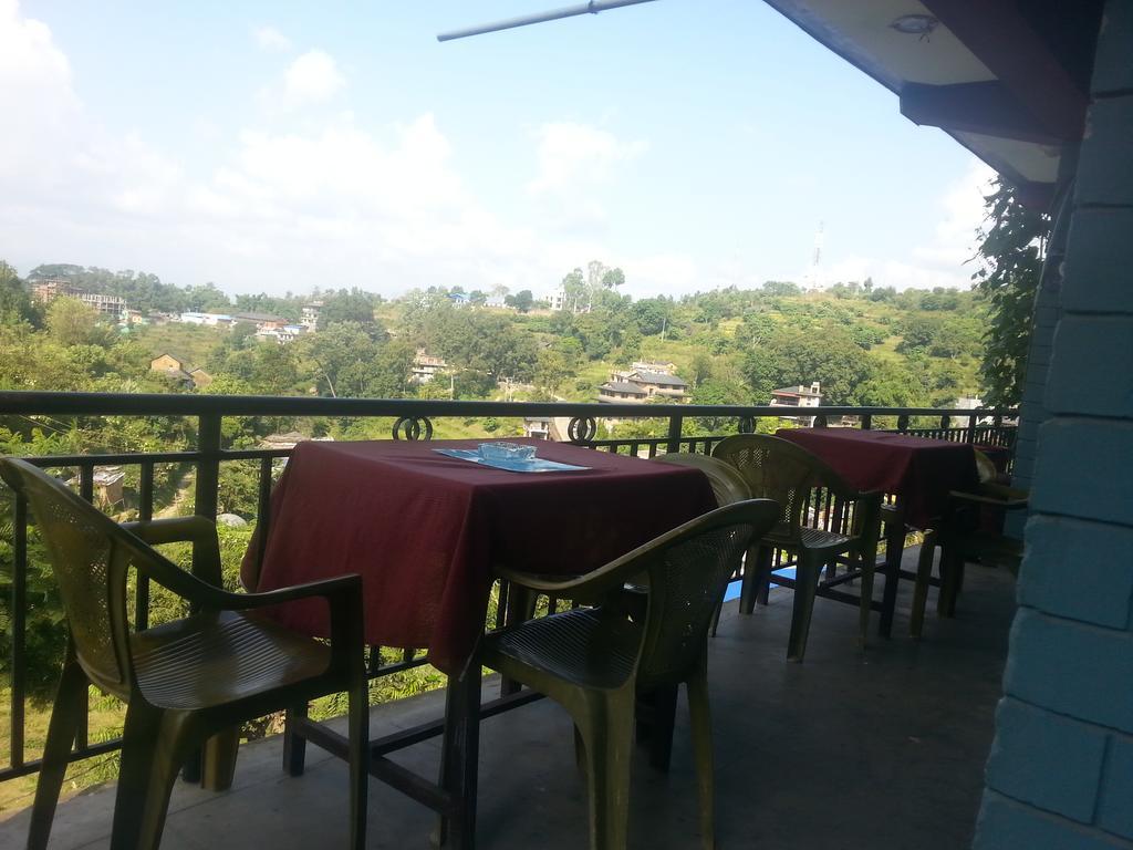 Bandipur Samira Homestay & Mountain View Restaurant Екстериор снимка